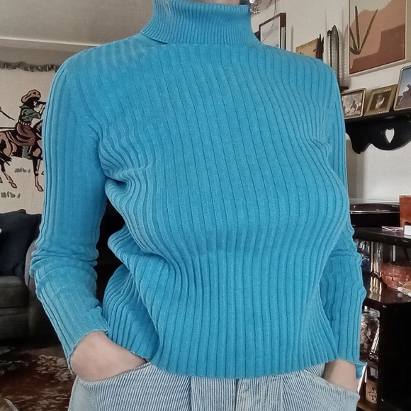 Express turtleneck - Picture 6 of 10